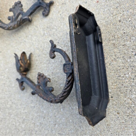 Vintage Neoclassical Rocco Wall Sconce Taper Candle Holder Metal Tin 8x4x9 Set 2 - Picture 2 of 16